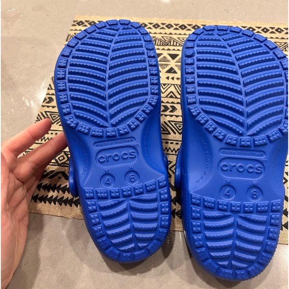 NWOT Blue Crocs - Picture 6 of 6